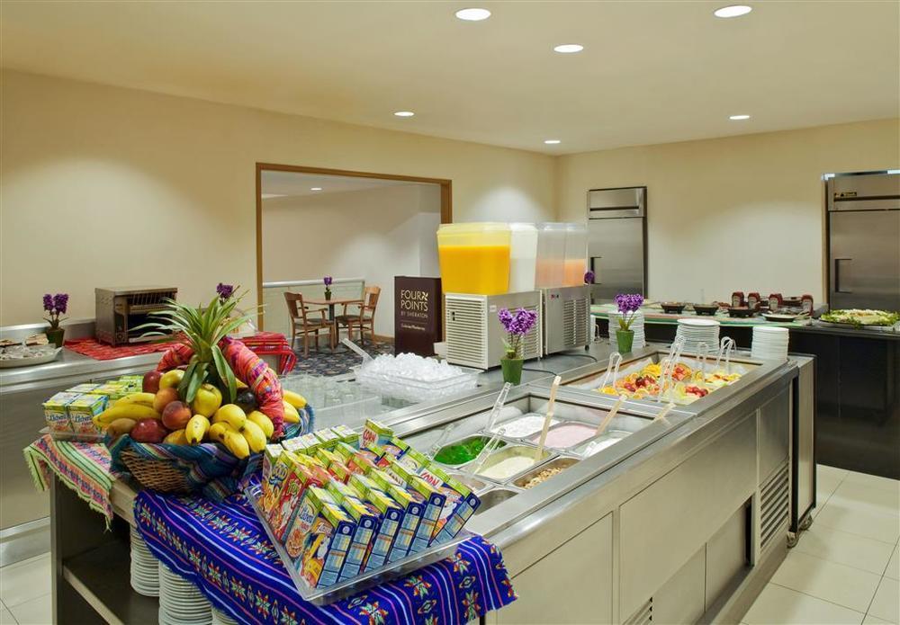 Four Points By Sheraton Galerias Monterrey Restaurant photo